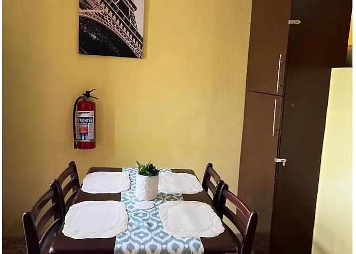 Homey Near Airport And Beaches Room2 Apartment Lapu-Lapu City